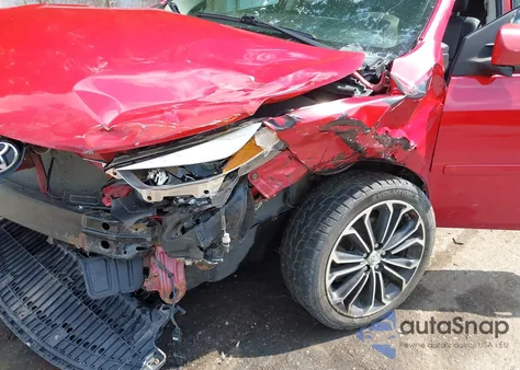 2014 Toyota Corolla S Plus z USA, uszkodzony, nr VIN 2T1BURHE5EC088591